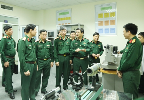 Thượng tướng Phan Văn Giang kiểm tra, làm việc tại Cục Tiêu chuẩn - Đo lường - Chất lượng